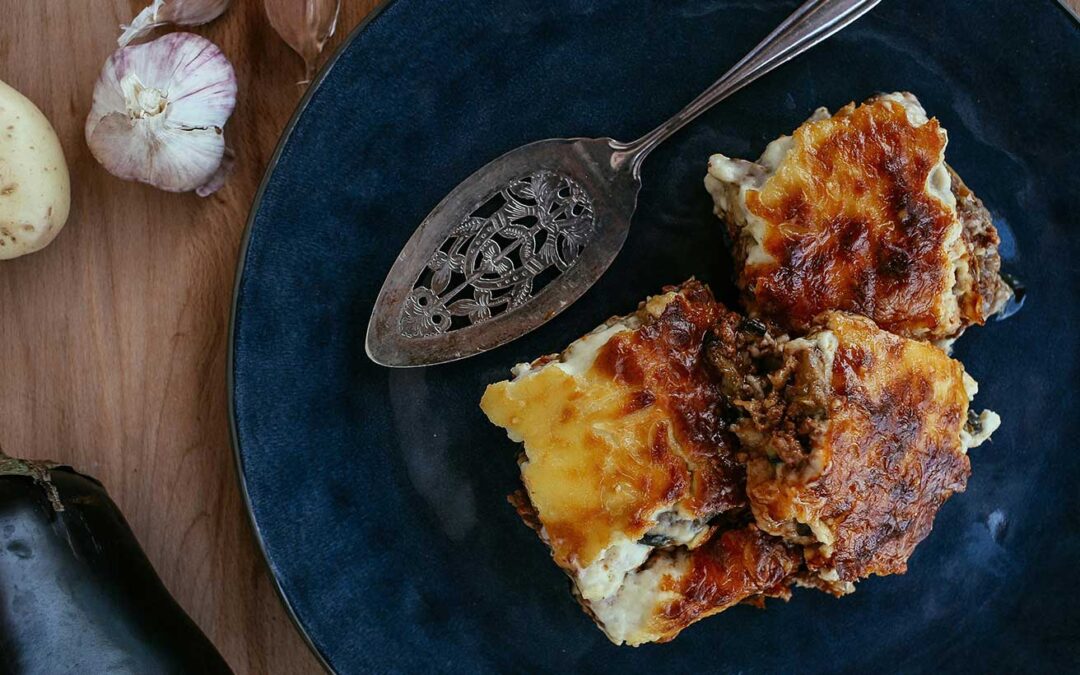 Receta de Moussaka Griega: El Clásico de Astoria en Tu Cocina