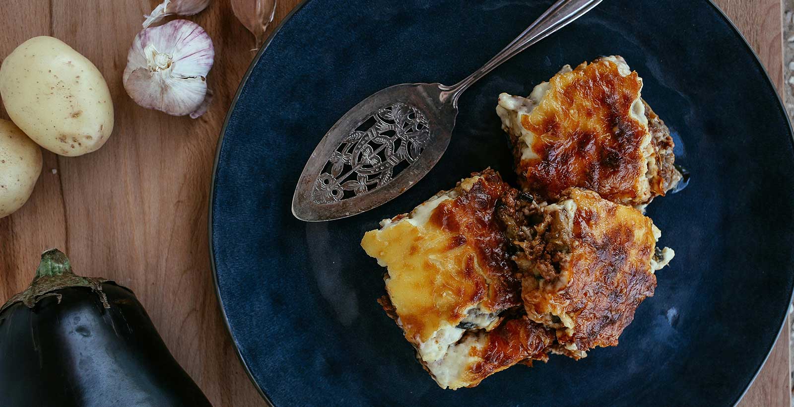 Receta de Moussaka Griega: El Clásico de Astoria en Tu Cocina