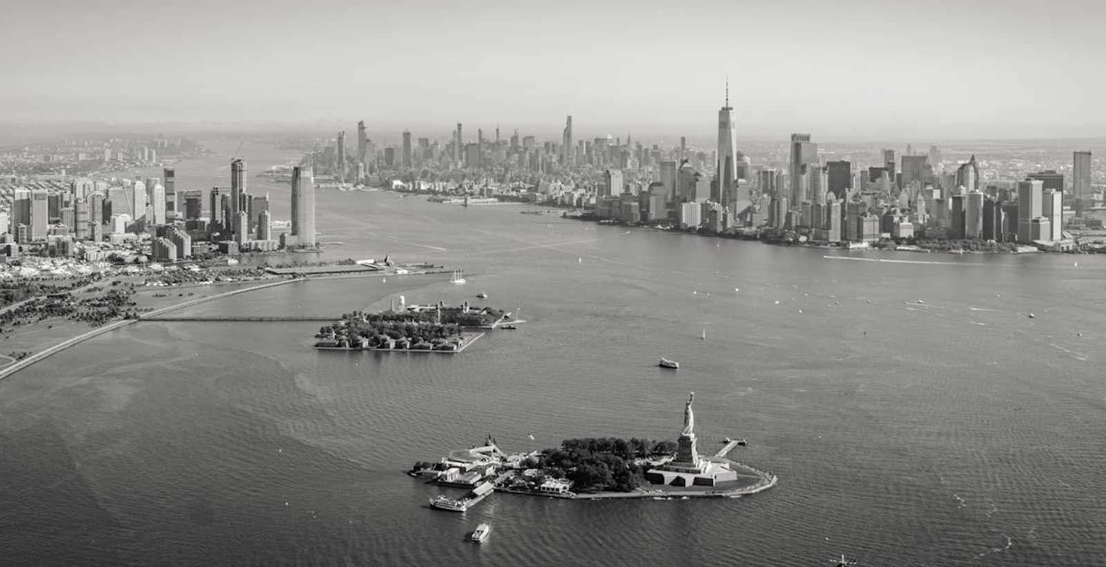 NEW YORK quienes fueron los pilares de este gran imperio económico.